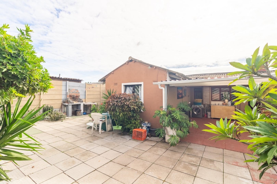 3 Bedroom Property for Sale in Bridgetown Western Cape